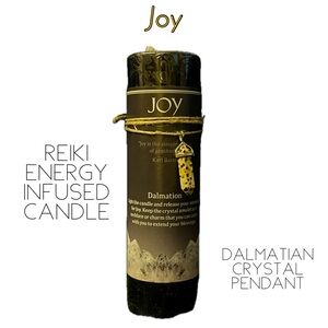 Reiki energy-infused candle with Dalmatian crystal pendant “Joy”